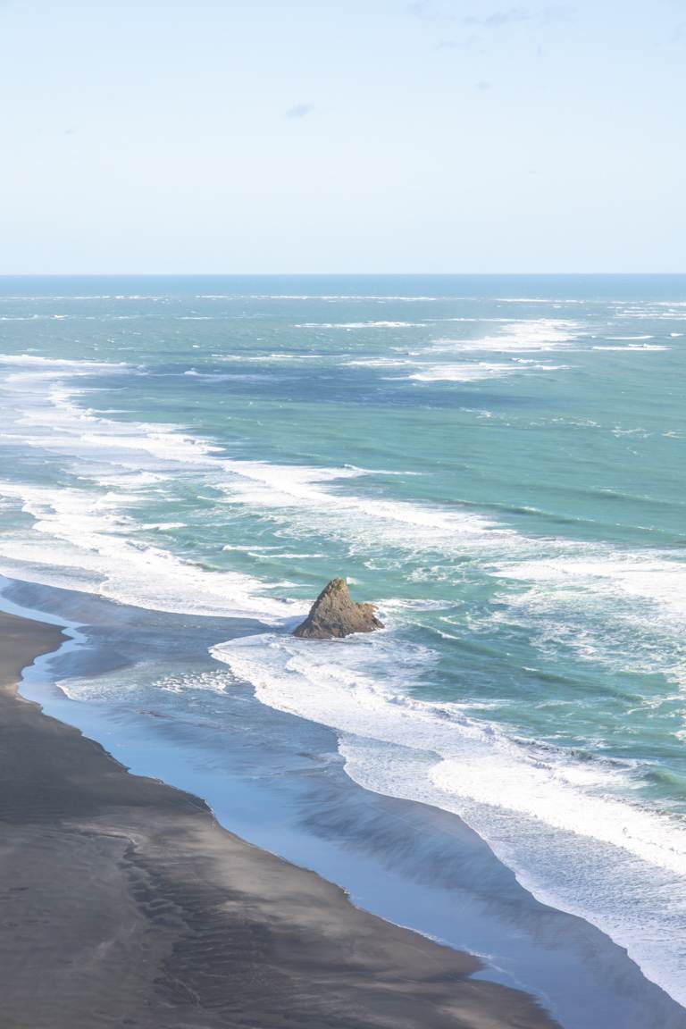 karekare beach in auckland