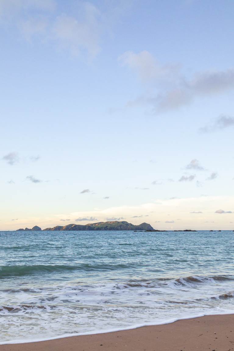 Mahinepua Island / Stephenson Island from Tauranga Bay