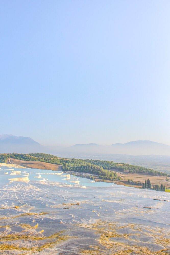 Read more about the article EXPLORING PAMUKKALE AND THE ENCHANTING COTTON CASTLES