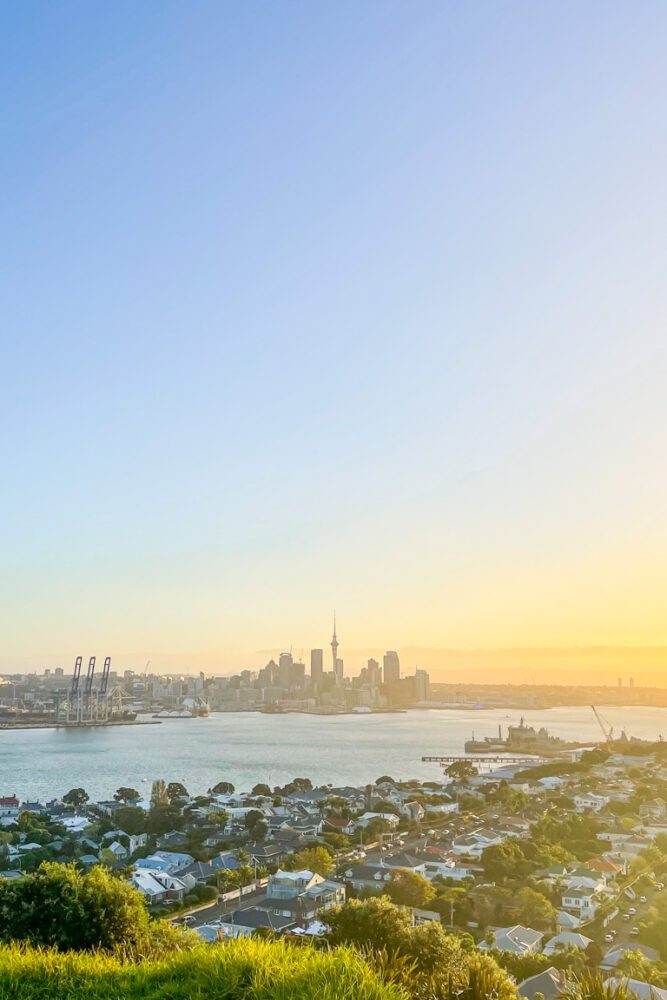 Read more about the article 10 STUNNING AUCKLAND LOOKOUTS (2024)