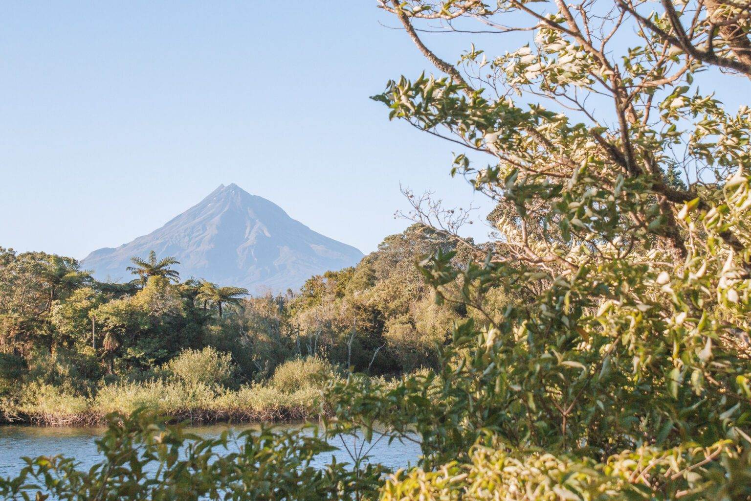 lookout over lake mangamahoe and mount taranaki in New Zealand landscape photos