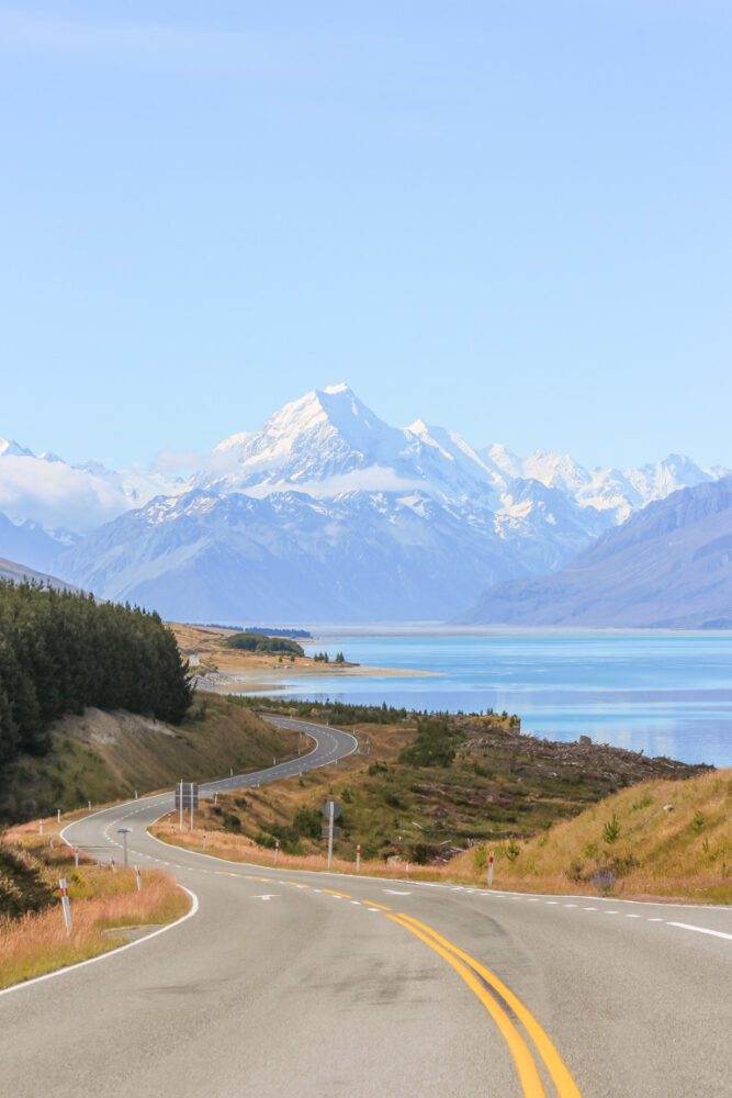 Read more about the article MOUNT COOK ROAD – THE NZ SCENIC ROUTE