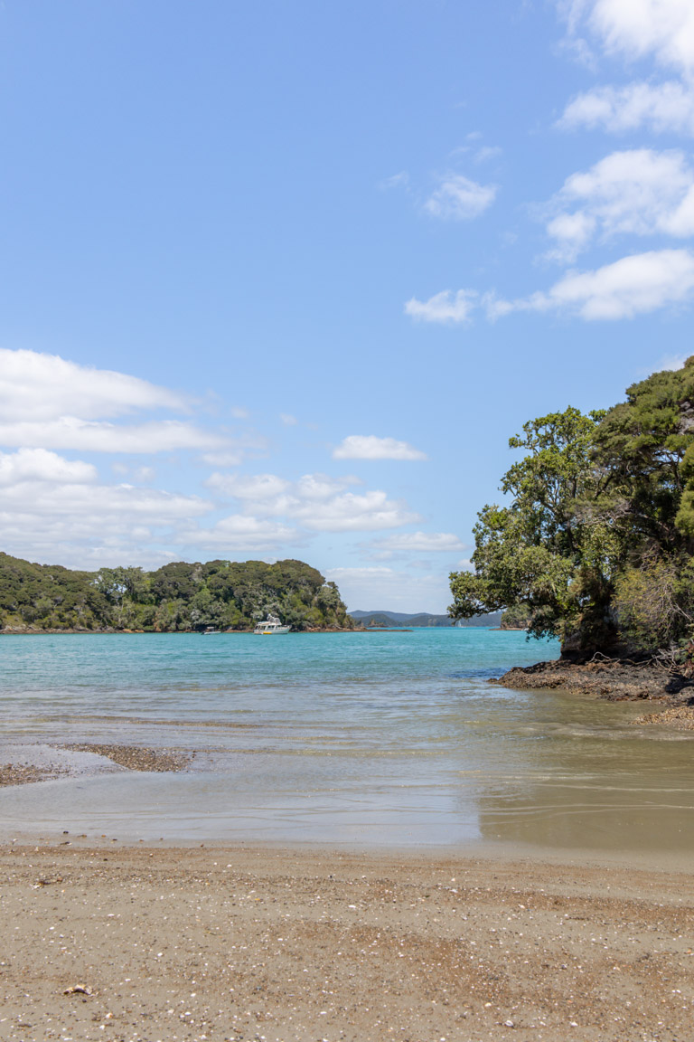 bay of island beach