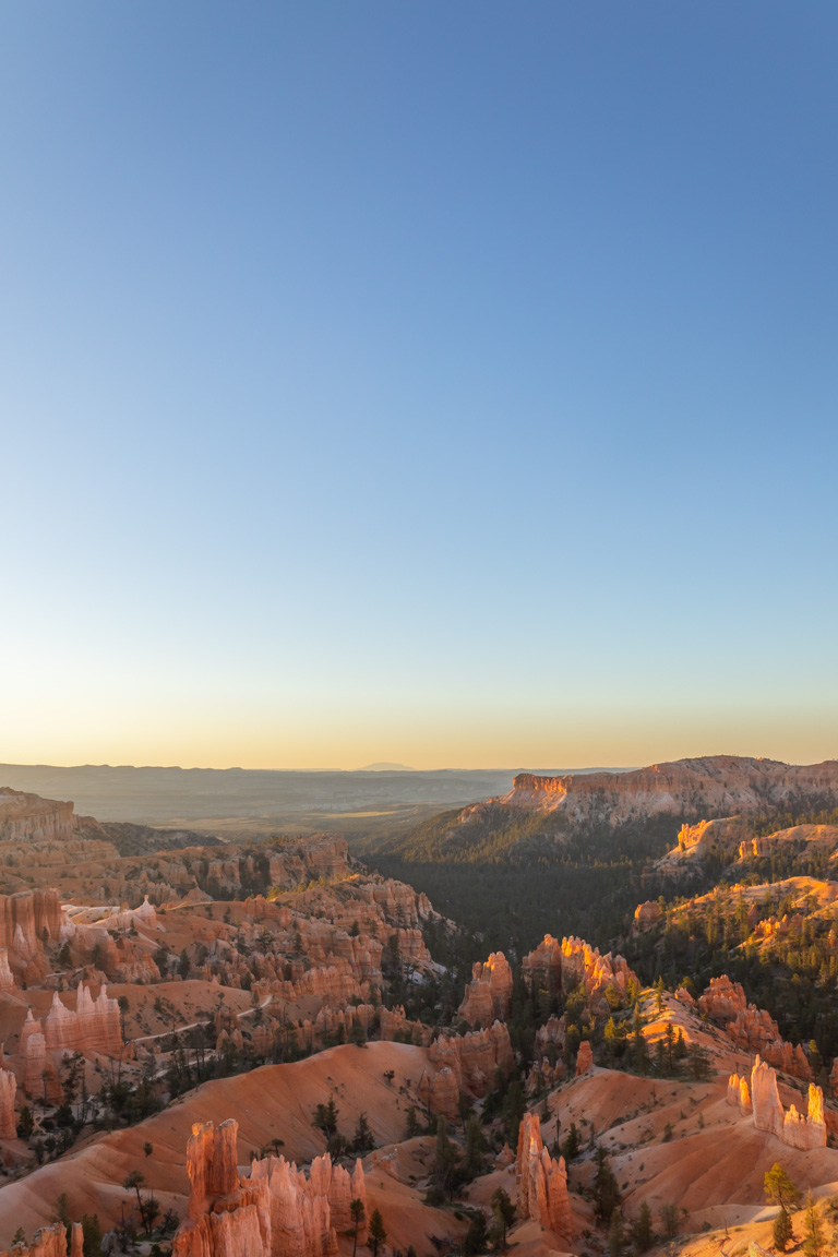 how safe is travelling utah solo bryce canyon sunrise