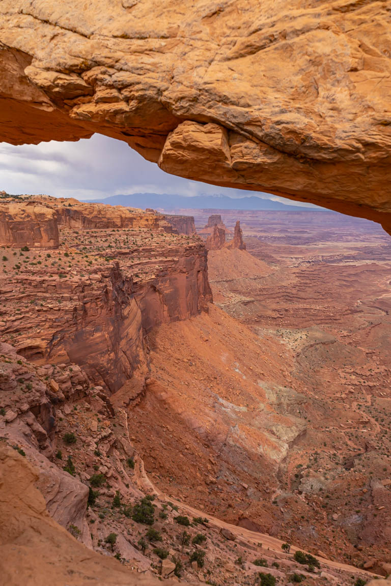 canyonlands view mesa arch