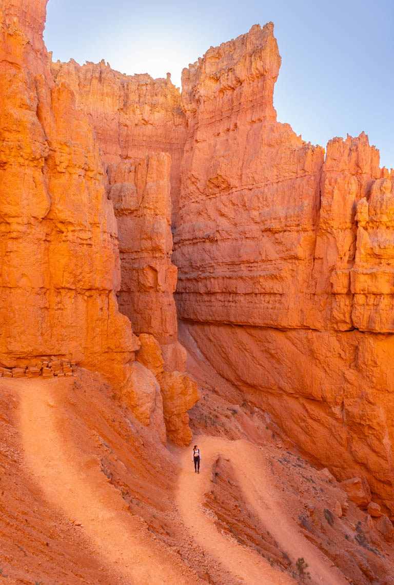 hiking navajo loop trail utah solo