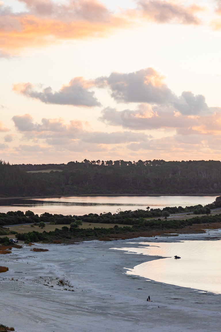 kai iwi lake