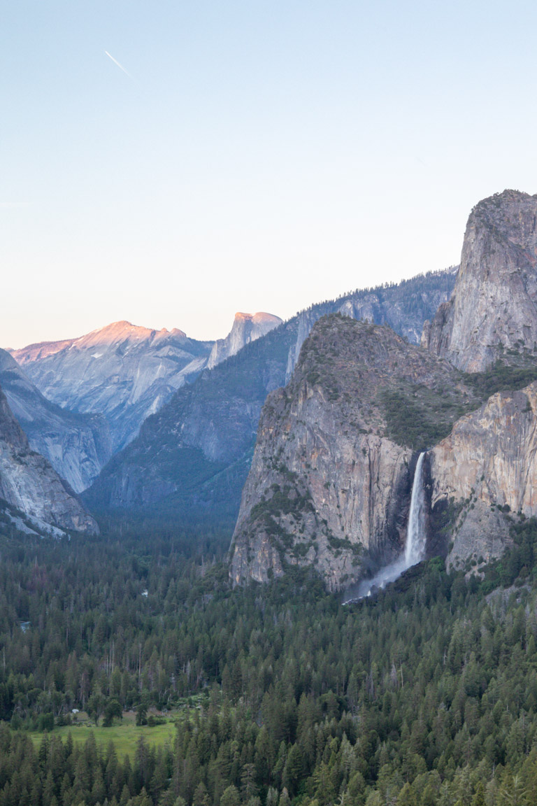 landmarks yosemite el capitan half dome bridalveil fall