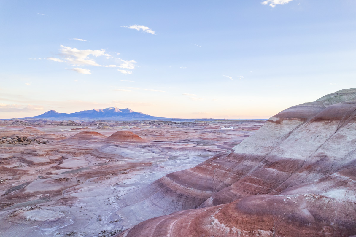 landscape bentonite hills utah