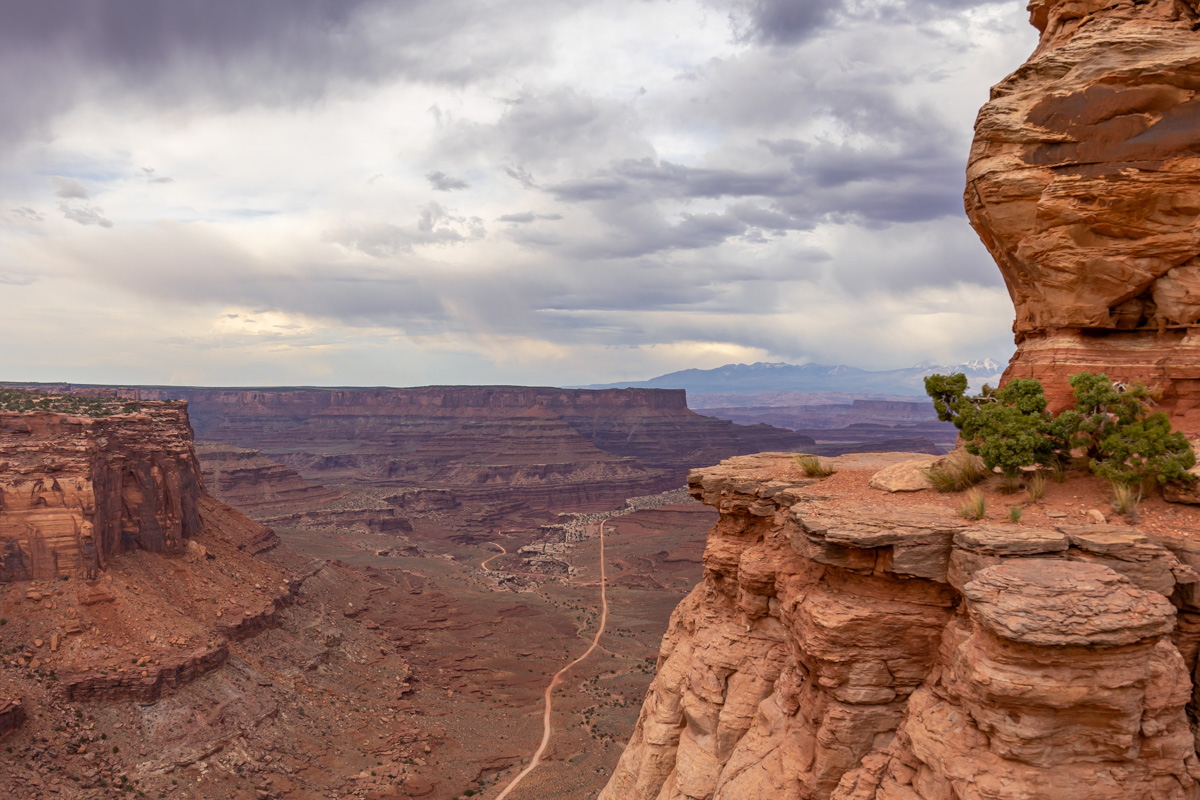 landscape photograph shafer canyon overlook