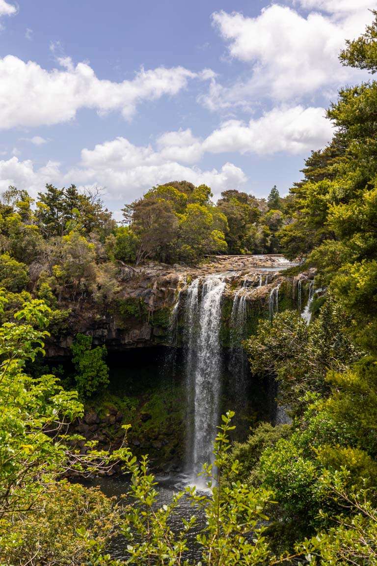 new zealand waterfall lookout