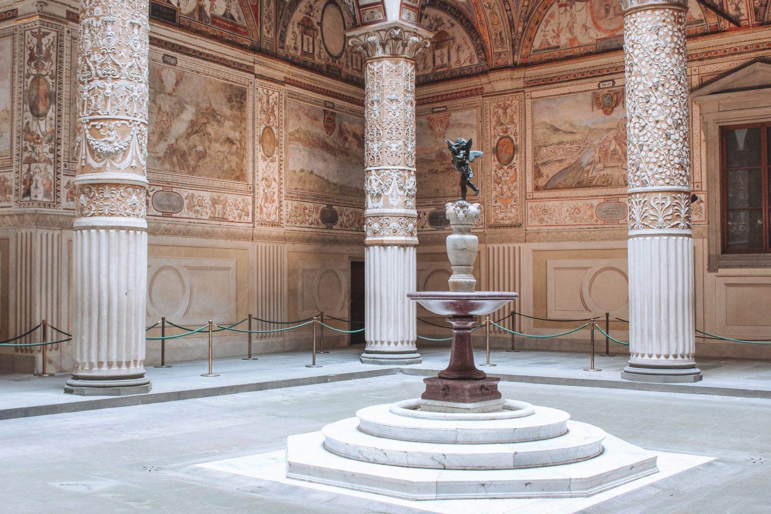 interior of palazzo vecchio