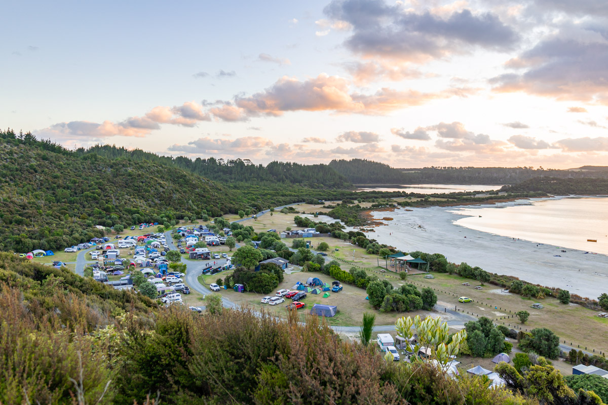 pine beach camping kai iwi lakes